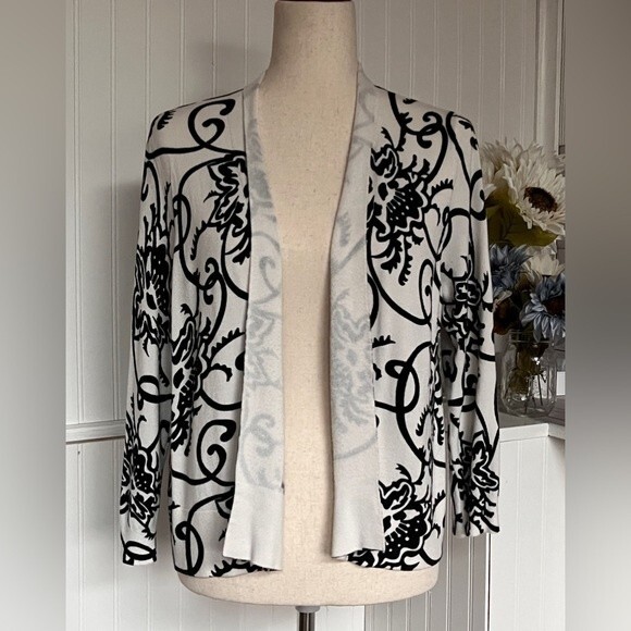 White & Black Long Sleeve Open Front Cardigan by Lyn - Picture 1 of 7